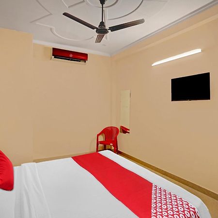 Hotel O Pari Hotel Gáziábád Kültér fotó